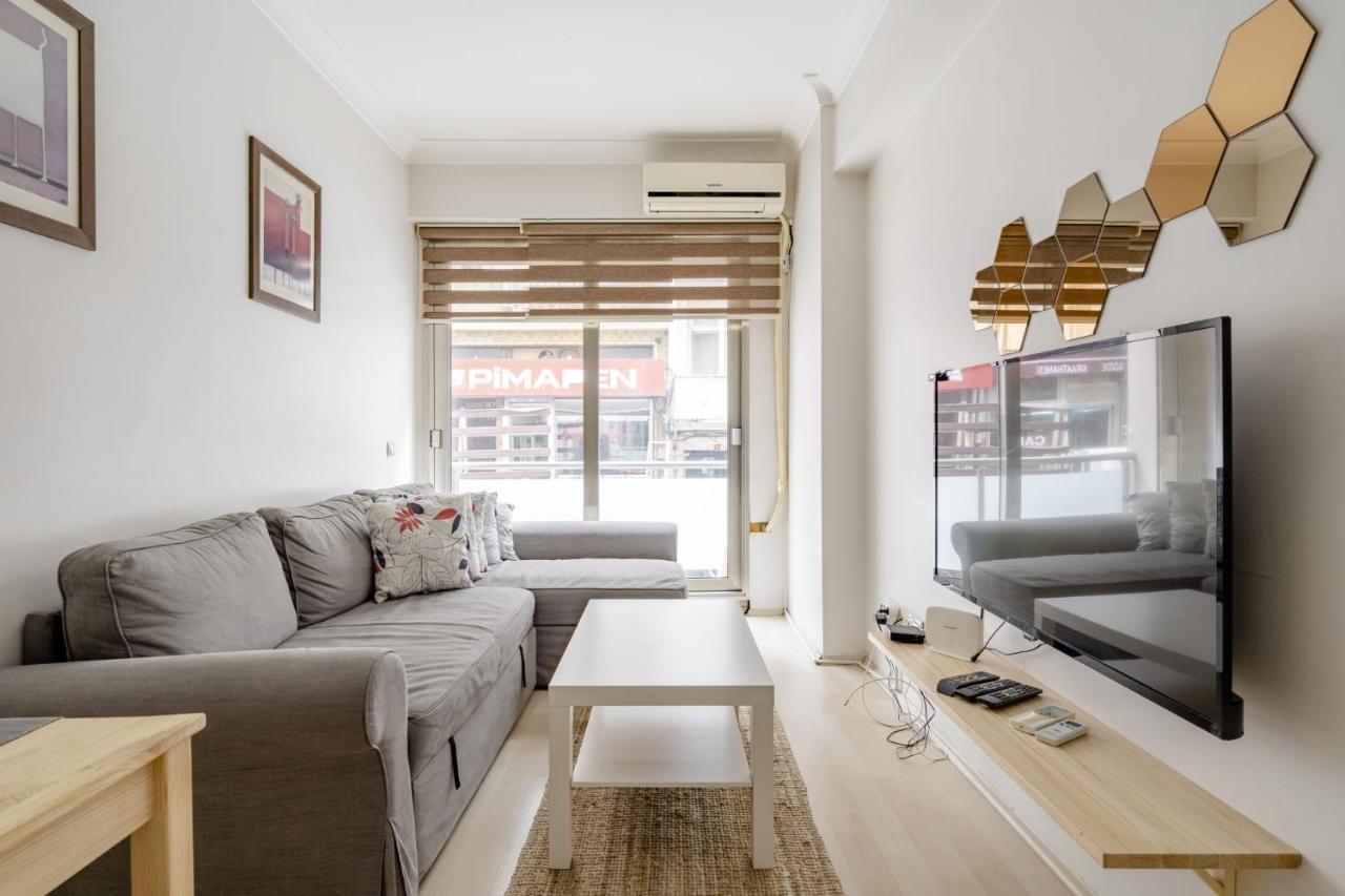 Apartamento Cozy Flat Near Nisantasi And Trendy Attractions Estambul Exterior foto